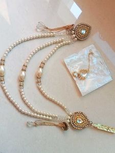 Elegant Pearl & Crystal saree pin or satk+tika