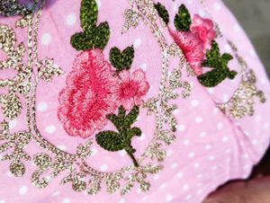 Pink Embroidered Kurta Set 💗🌷