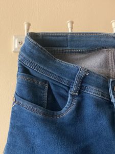 Women straight fit jeans