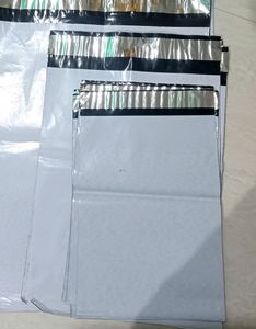 25 Shipping Bags
