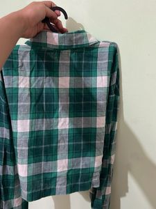 Green Plaid Cropped Shirt