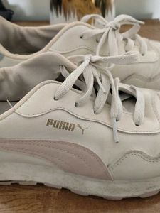 Puma Sneakers