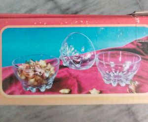 Set of 3 Glass Bowls