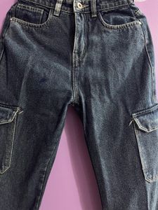 Stylish Dark Wash Cargo Jeans