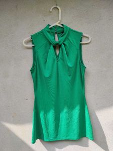 Stylish Green Sleeveless Top