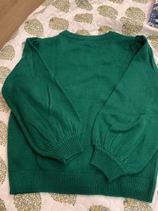 Winterter top From Iscenery (Price dropped)