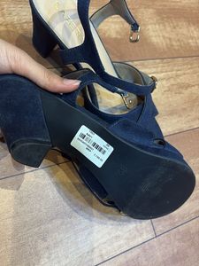 lasers Elegant blue heels
