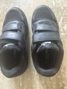 Original Puma Black Shoes (Hardly wore)