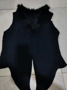 wool shrug ...size free can wear 34 ..36..38