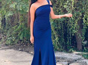Elegant Royal Blue One-Shoulder Gown