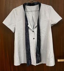 Chic Grey Short Sleeve Blouse with Black Tie Accen