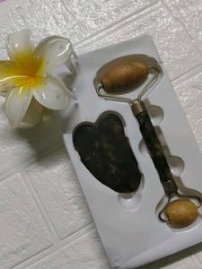 Jade Roller & Gua Sha Set