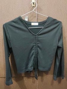 A solid black top for daily use