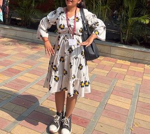 Cute Daisy Print Tiered Midi Dress