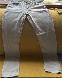 28 Waist Girls Beige / Cream Colour Denim Jeans