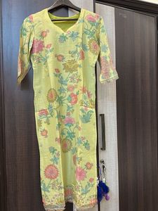 Beautiful Floral Print Kurta Set