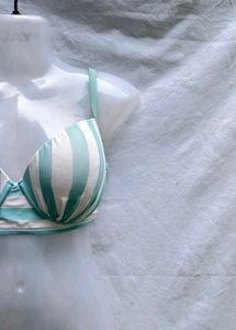 P. CUTE BRA