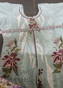 Pakistani suit