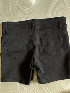 Black Denim Shorts 🖤