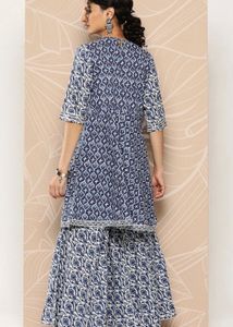 Blue &amp; White Printed Kurta