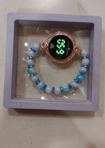 Beautiful Watches New With Tag😍❤️