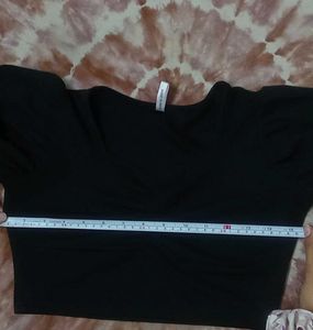 Black Puff Sleeve Crop Top