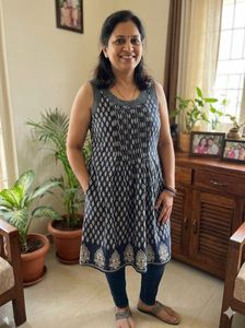 Stylish Sleeveless Printed Kurta