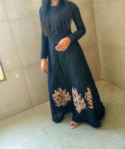 Black Full Sleeve Gown