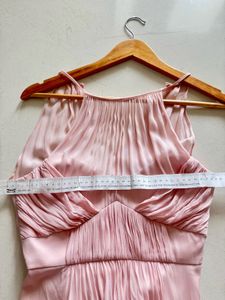 Elegant Peach Sleeveless Midi Dress