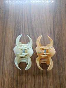 Cute Flower Hair Claw Clips (Set of 2)