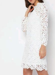 vero moda White Lace Midi Dress- Large (Fits M)