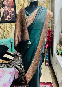Elegant bottle green Saree with Brocade Border
