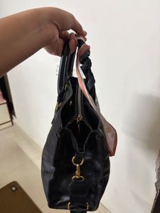 Chic Black Textured Tote Bag