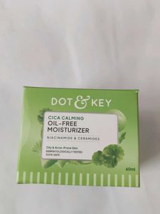 Dot & Key Cica Calming Moisturizer
