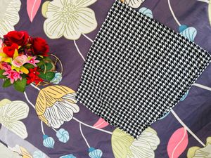 Houndstooth Mini Skirt