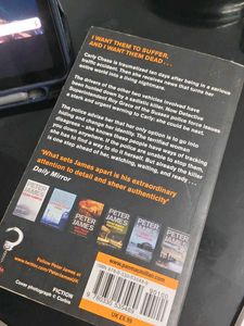 Peter James Dead Man's Grip Thriller Novel