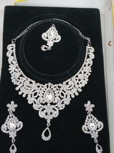 Exquisite Red &amp; Gold Necklace Set combo