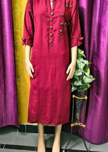 Maroon Kurta with Decorative Buttons