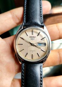 Vintage Seiko 5 Automatic Watch