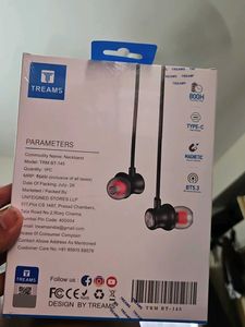 TREAMS Magnetic Wireless Neckband