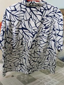 White &amp; Blue Leaf Print Shirt