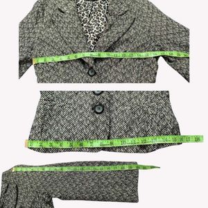 Chic Chevron Pattern Blazer 🆕 NWOT ❤️🫶🎉💥