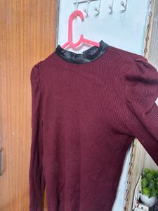 Chic Maroon Puff Sleeve Top