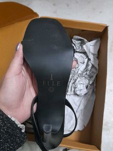 Elle Heels