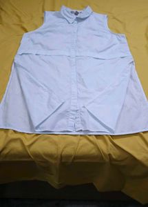 Forever 21 sleeveless button-down shirt