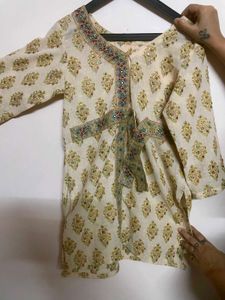 Cream Ethnic Kurta with Mirror Work