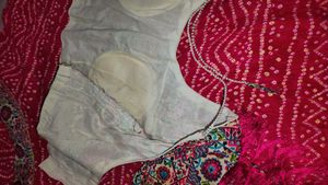 Traditional Pink Bandhani Chaniya Choli Set |