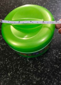 green food container