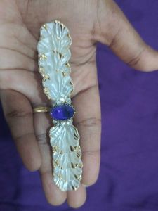 Elegant Pearl and Gem Hair Clips Set 😍
