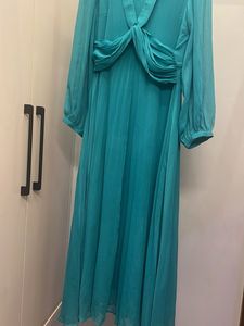 Elegant Teal Maxi Dress